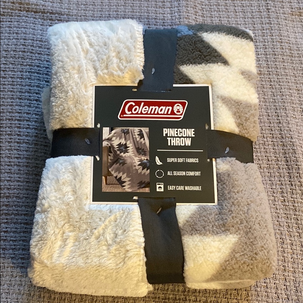Coleman Pinecone Throw Blanket